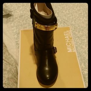 Michael Kors boots (kids)